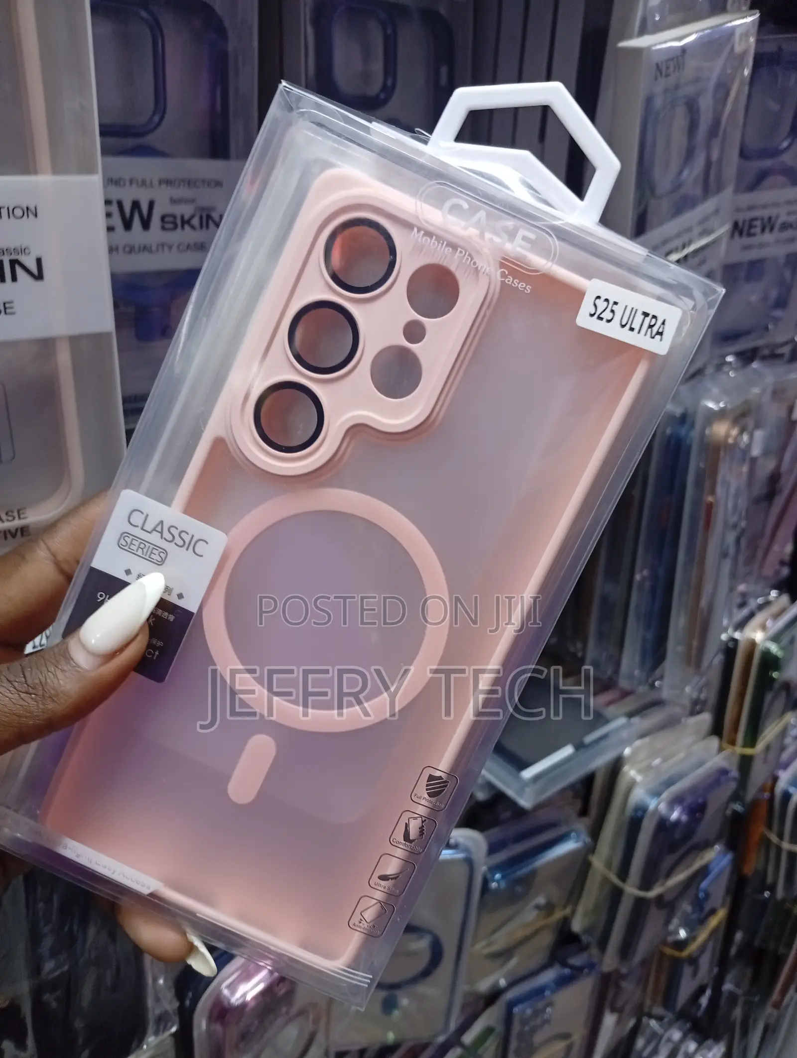 Classic Series Magnetic Phone Case for the Samsung Galaxy S25 Ultra.