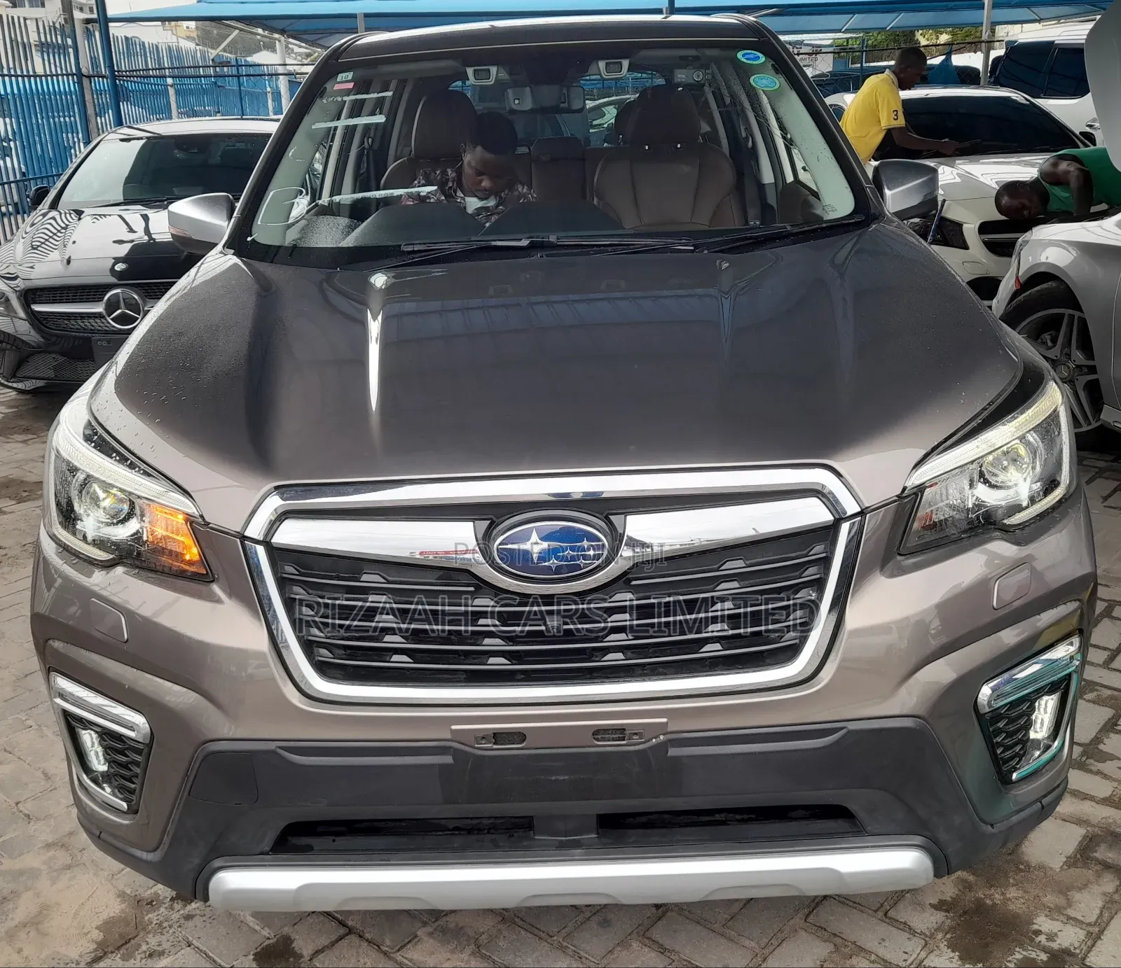 Subaru Forester Base AWD 2019 Brown