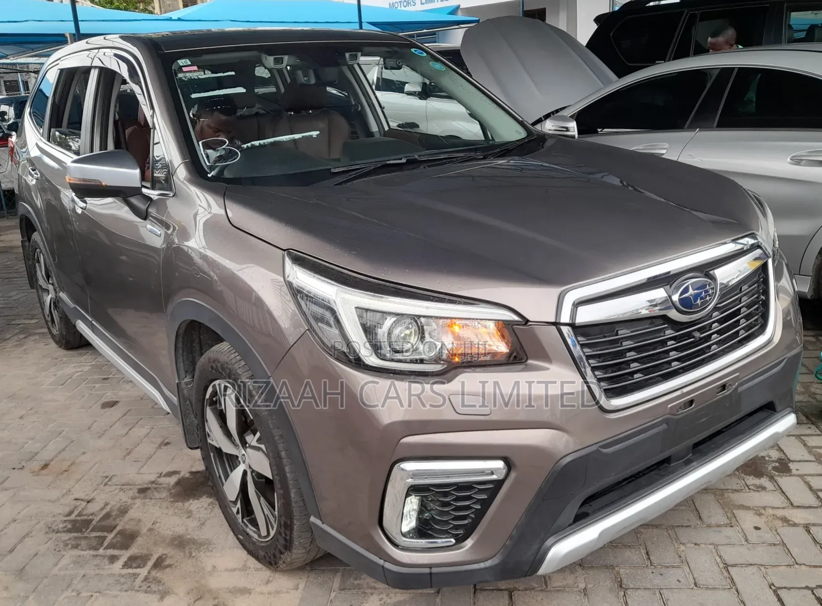 Subaru Forester Base AWD 2019 Brown