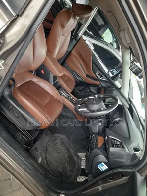 Subaru Forester Base AWD 2019 Brown