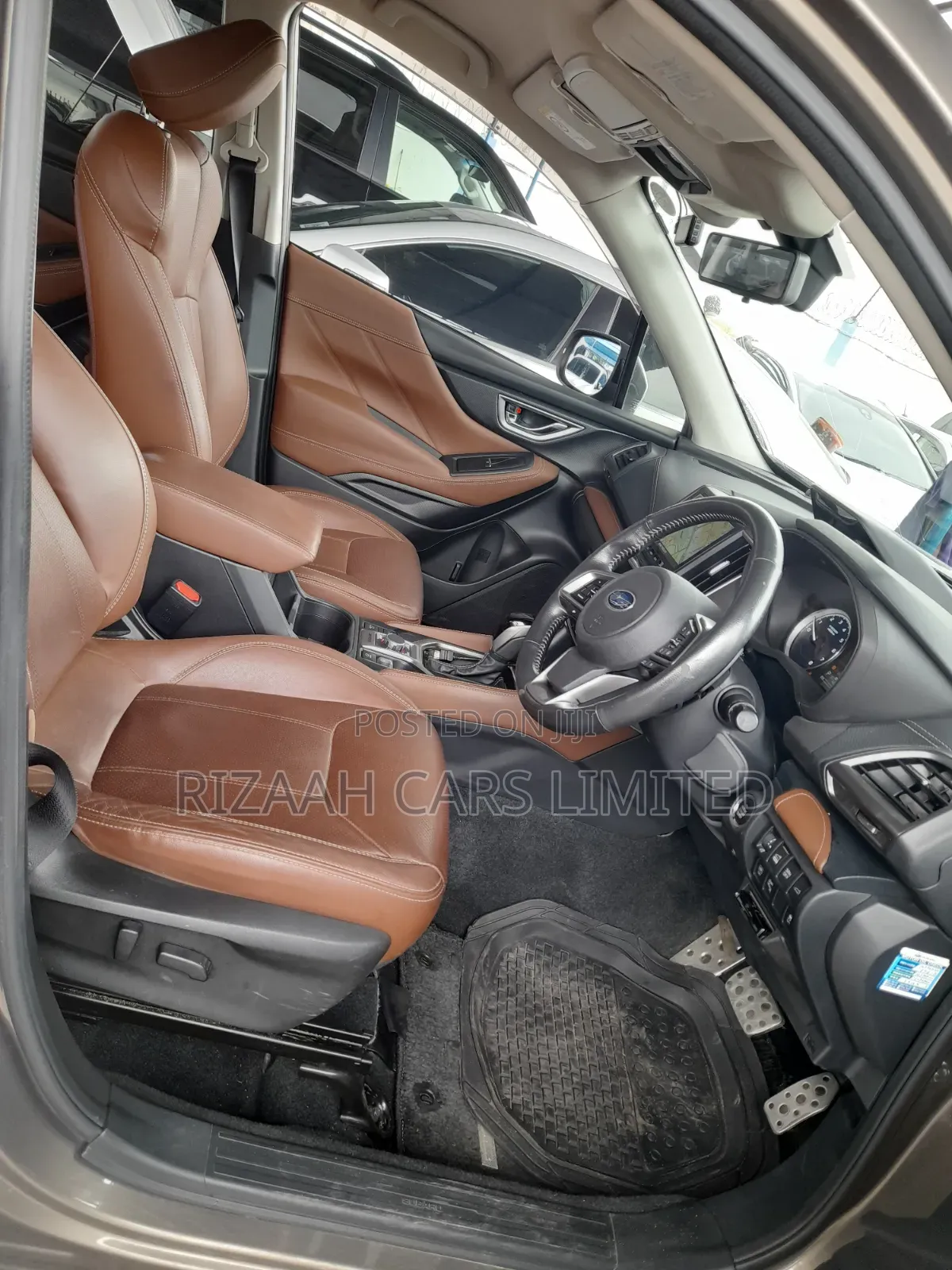 Subaru Forester Base AWD 2019 Brown