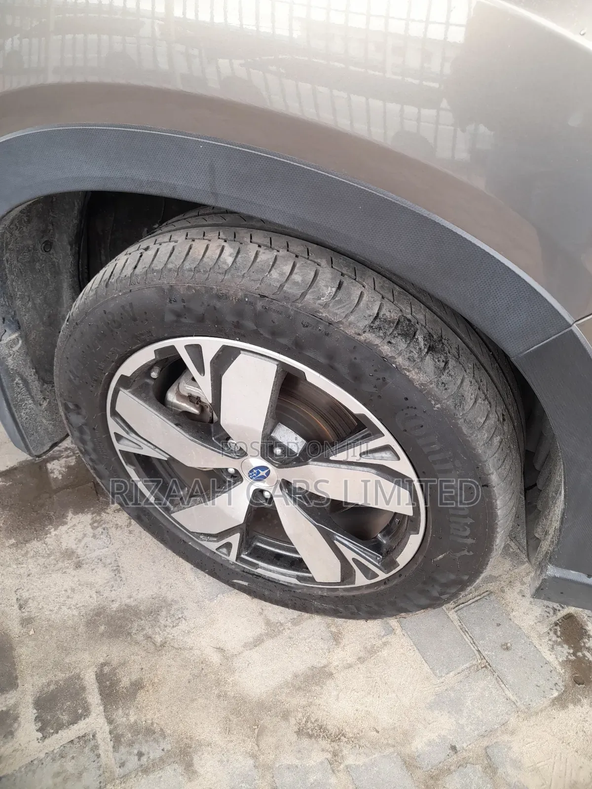 Subaru Forester Base AWD 2019 Brown