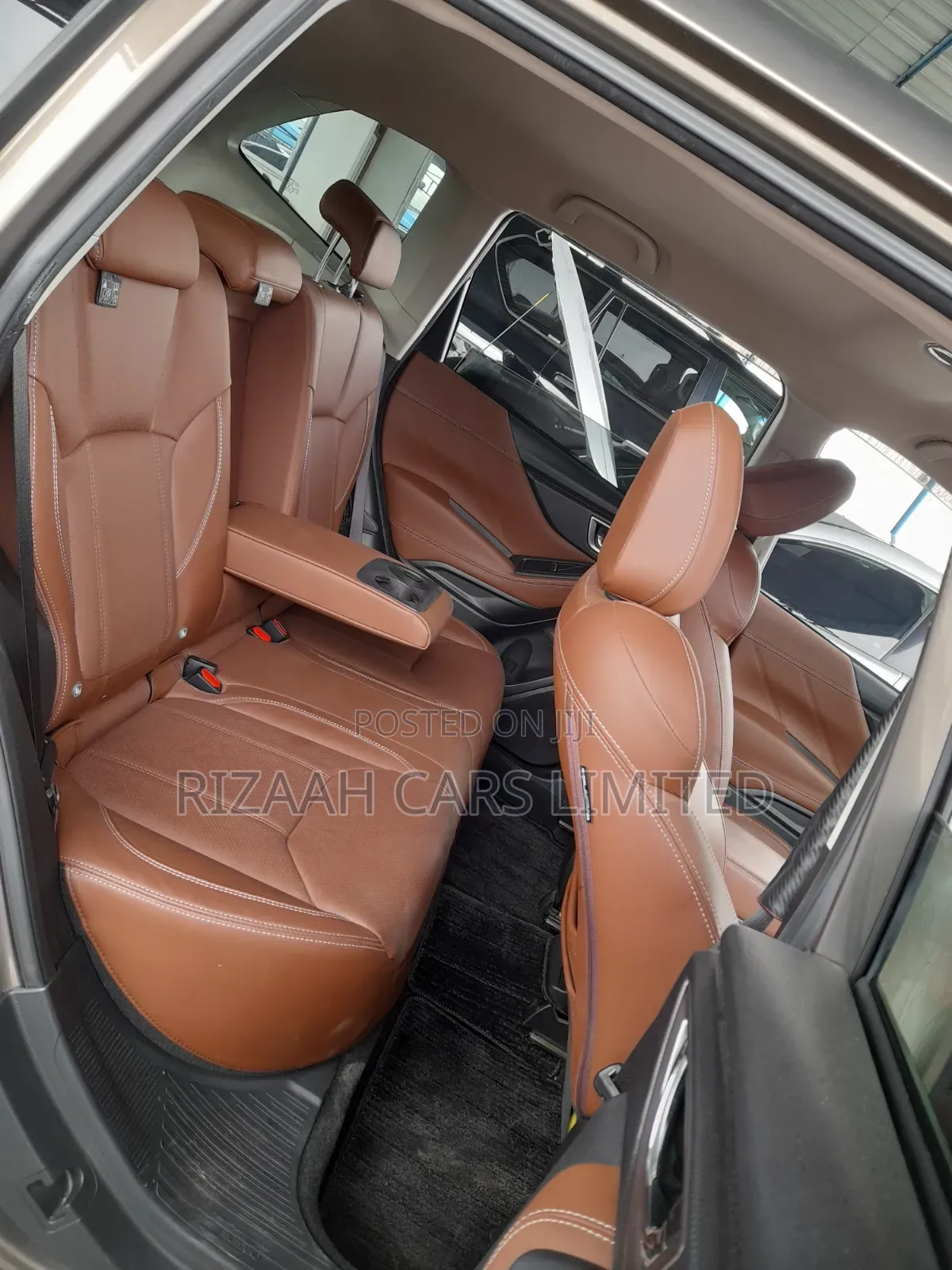 Subaru Forester Base AWD 2019 Brown