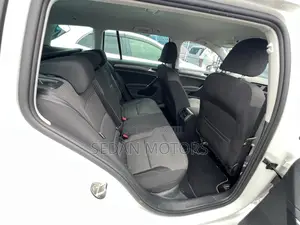 Volkswagen Golf 2019 White