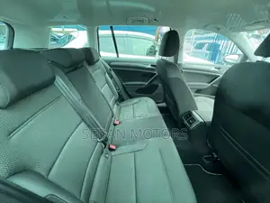 Volkswagen Golf 2019 White