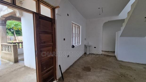 5bdrm Maisonette in Ukunda for sale