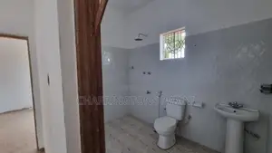 5bdrm Maisonette in Ukunda for sale