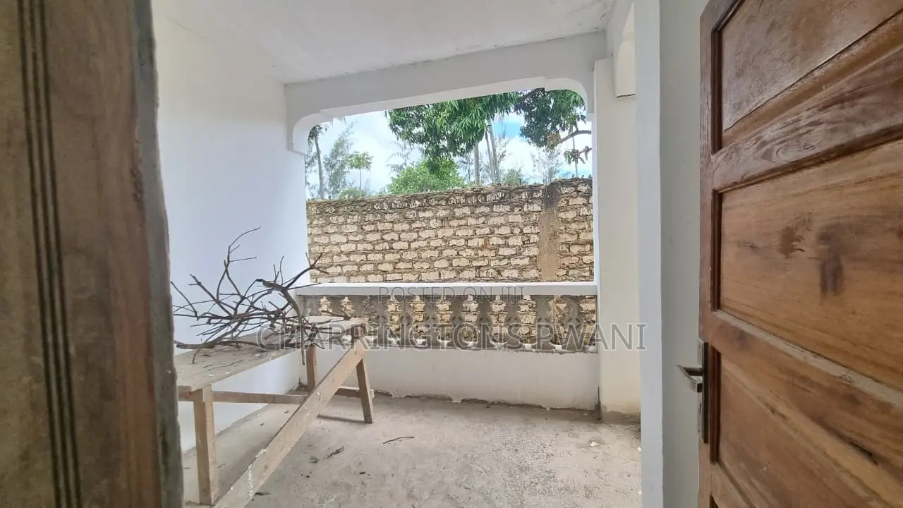 5bdrm Maisonette in Ukunda for sale