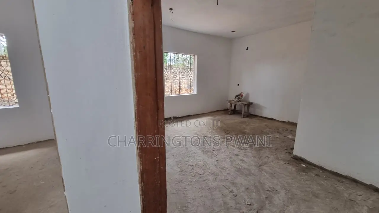 5bdrm Maisonette in Ukunda for sale