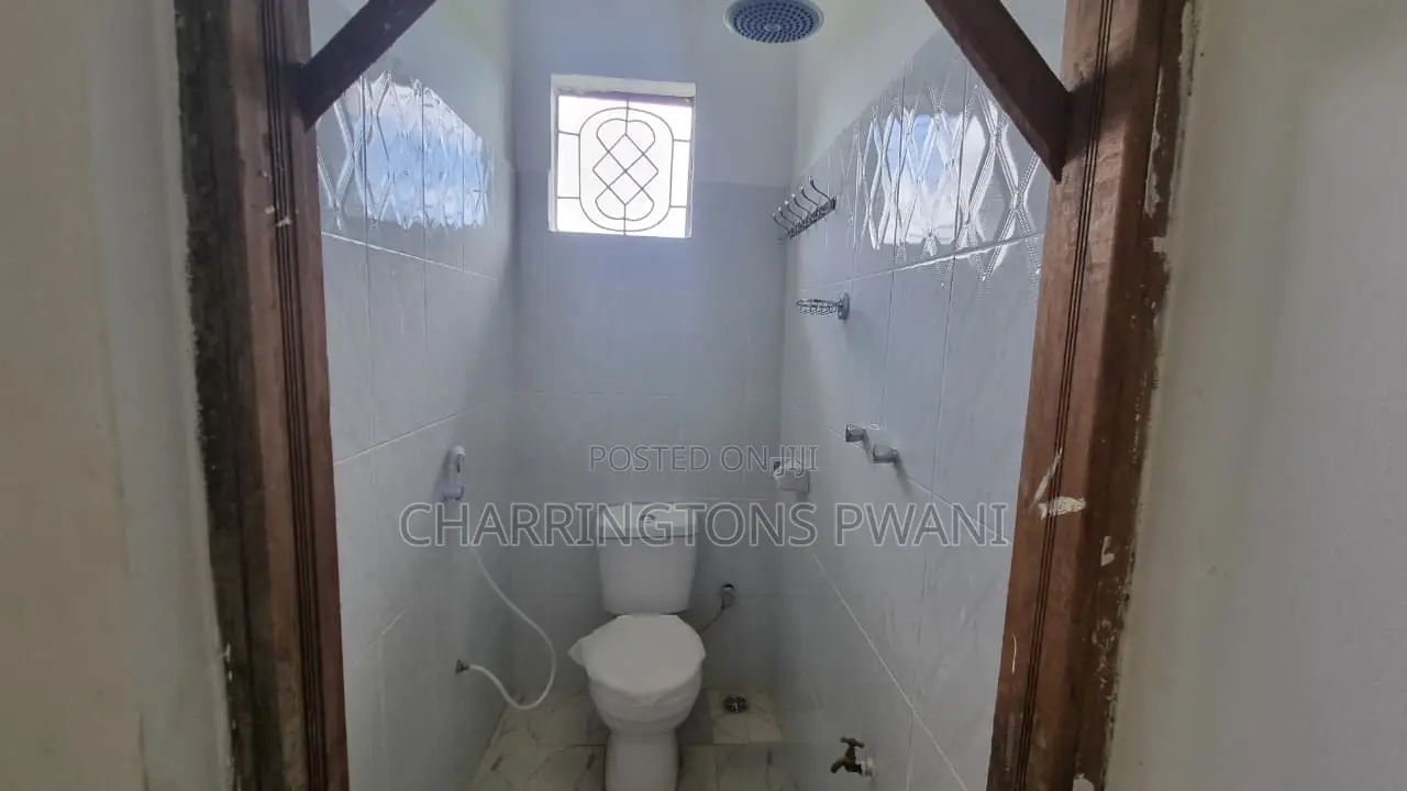 5bdrm Maisonette in Ukunda for sale