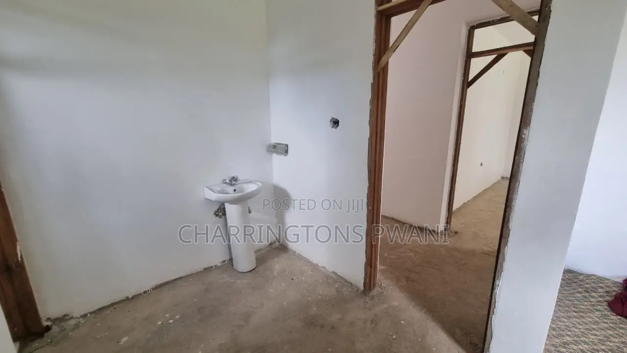 5bdrm Maisonette in Ukunda for sale