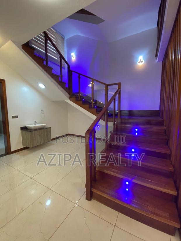 5bdrm Villa in Lavington, Chalbi, Maziwa for rent