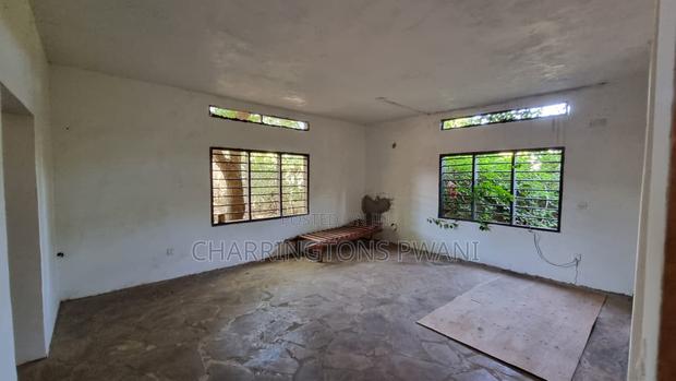 5bdrm Villa in Diani for sale - thumbnail 5