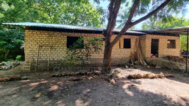 5bdrm Villa in Diani for sale - thumbnail 13