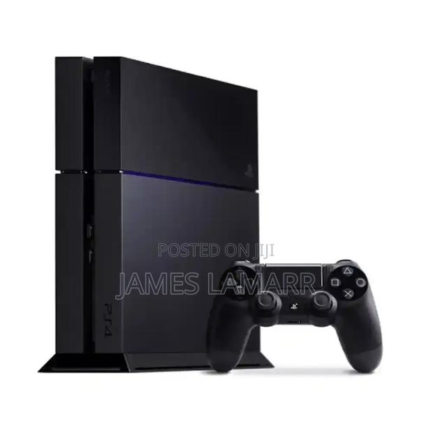 Playstation 4 Pro - main view