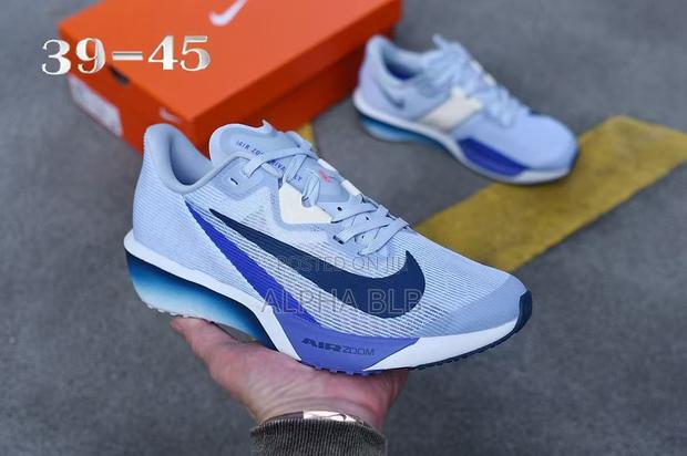 Nike Gym Trainers - thumbnail 3