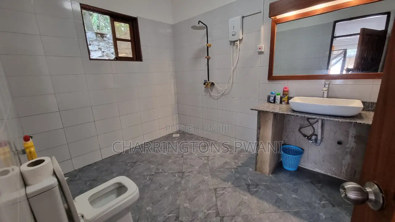 Furnished 3bdrm Villa in Diani for sale