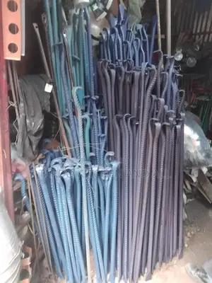 Heavy Duty Crowbar