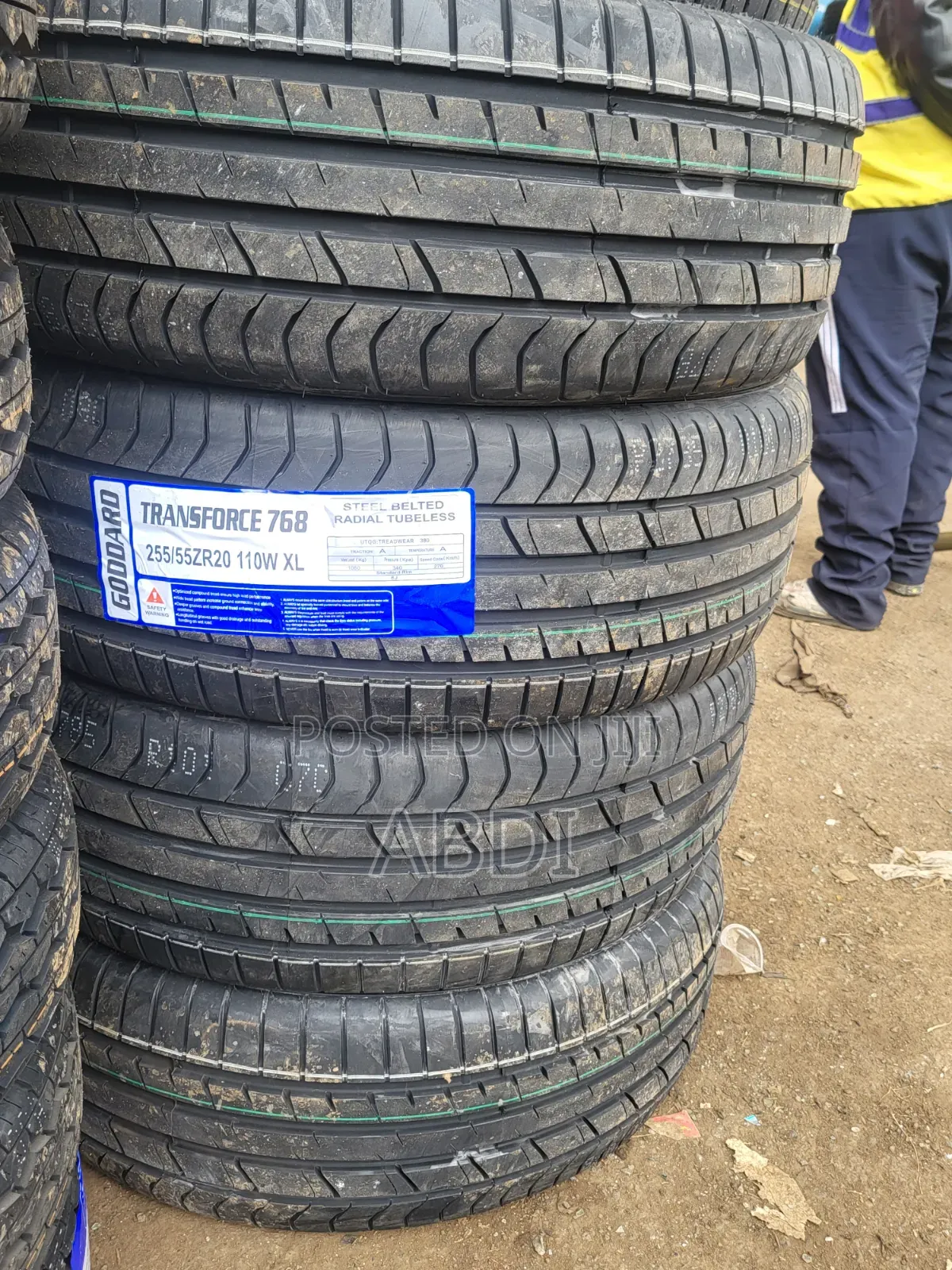 255/55r20 Goddard