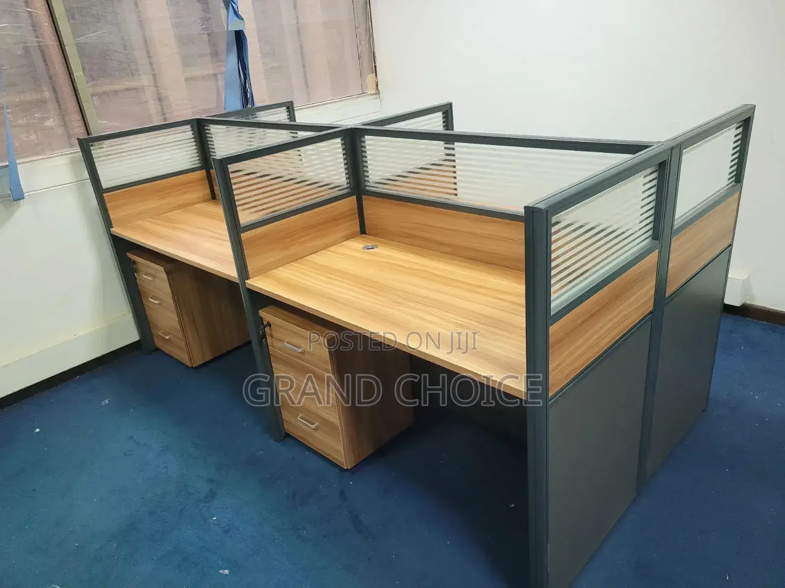 4-Way Modern Work Station With Wooden Top