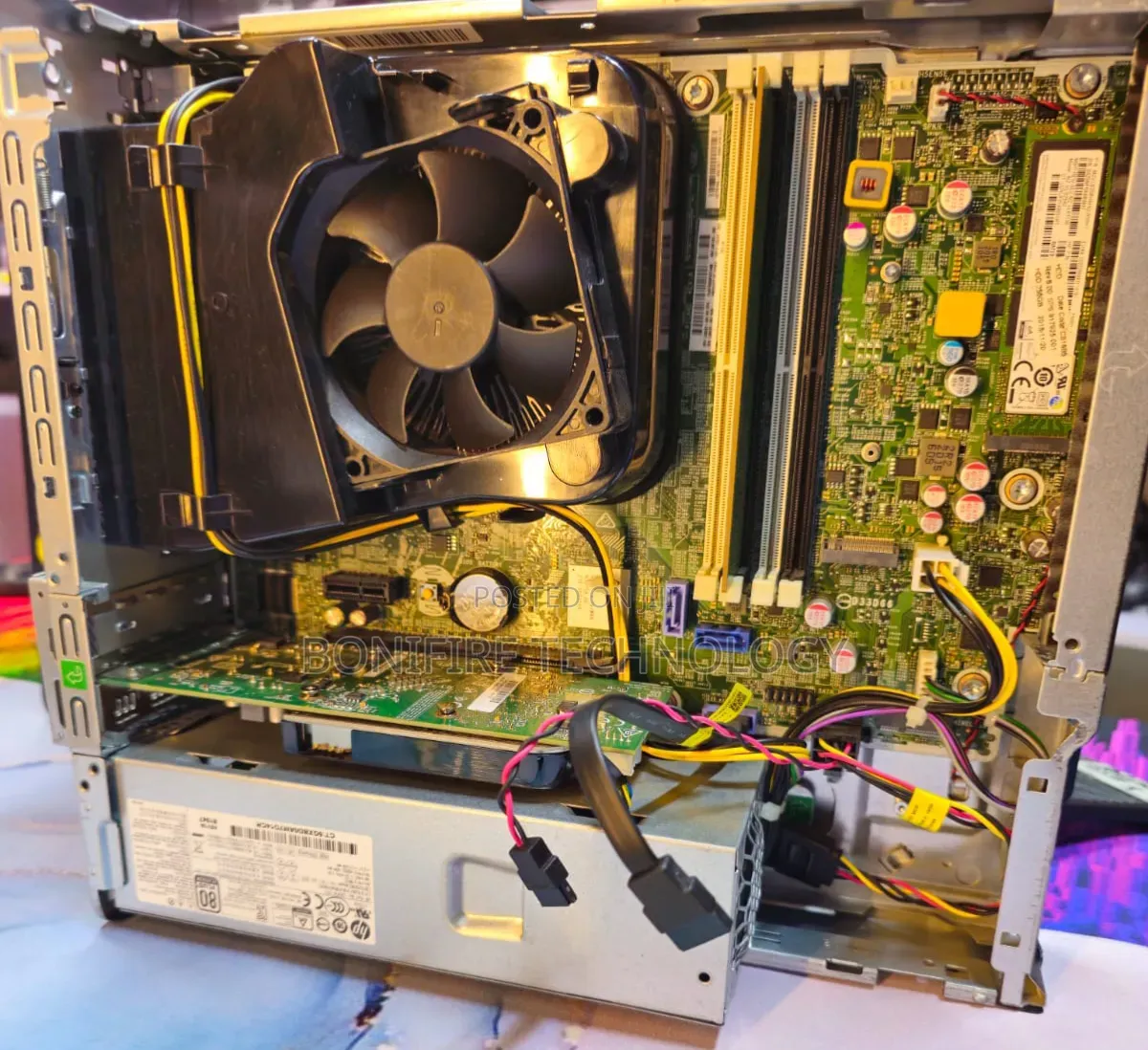 Desktop Computer HP EliteDesk 705 8GB AMD Ryzen 5 SSD 256GB