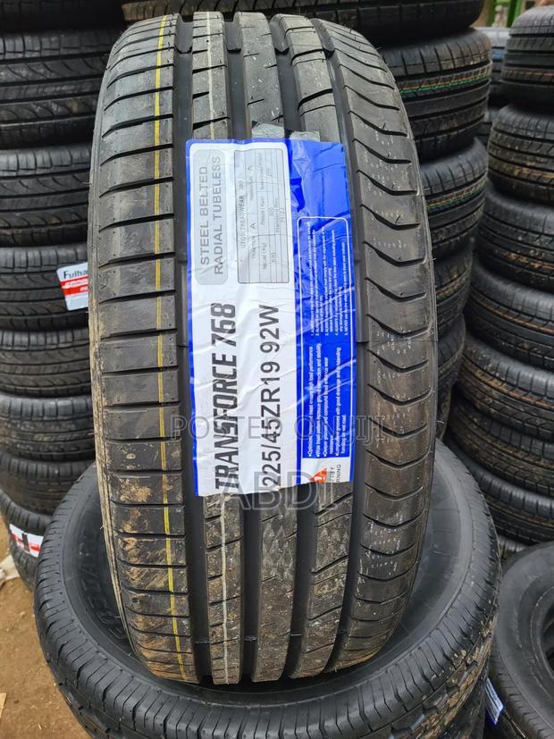 225/45r19 Goddard - main view