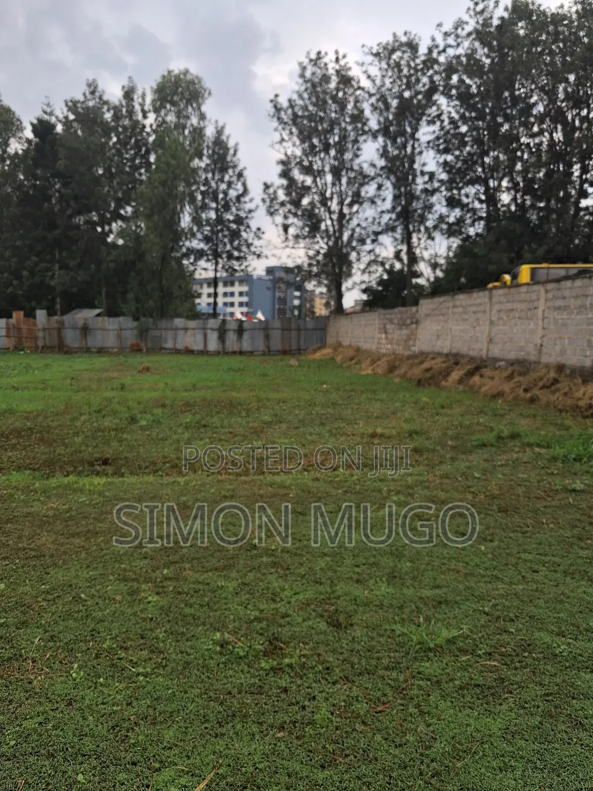 Safaripark Usiu Rd Off Thika Rd Commercial Adjoined 1/2ac and 3/4 Acre