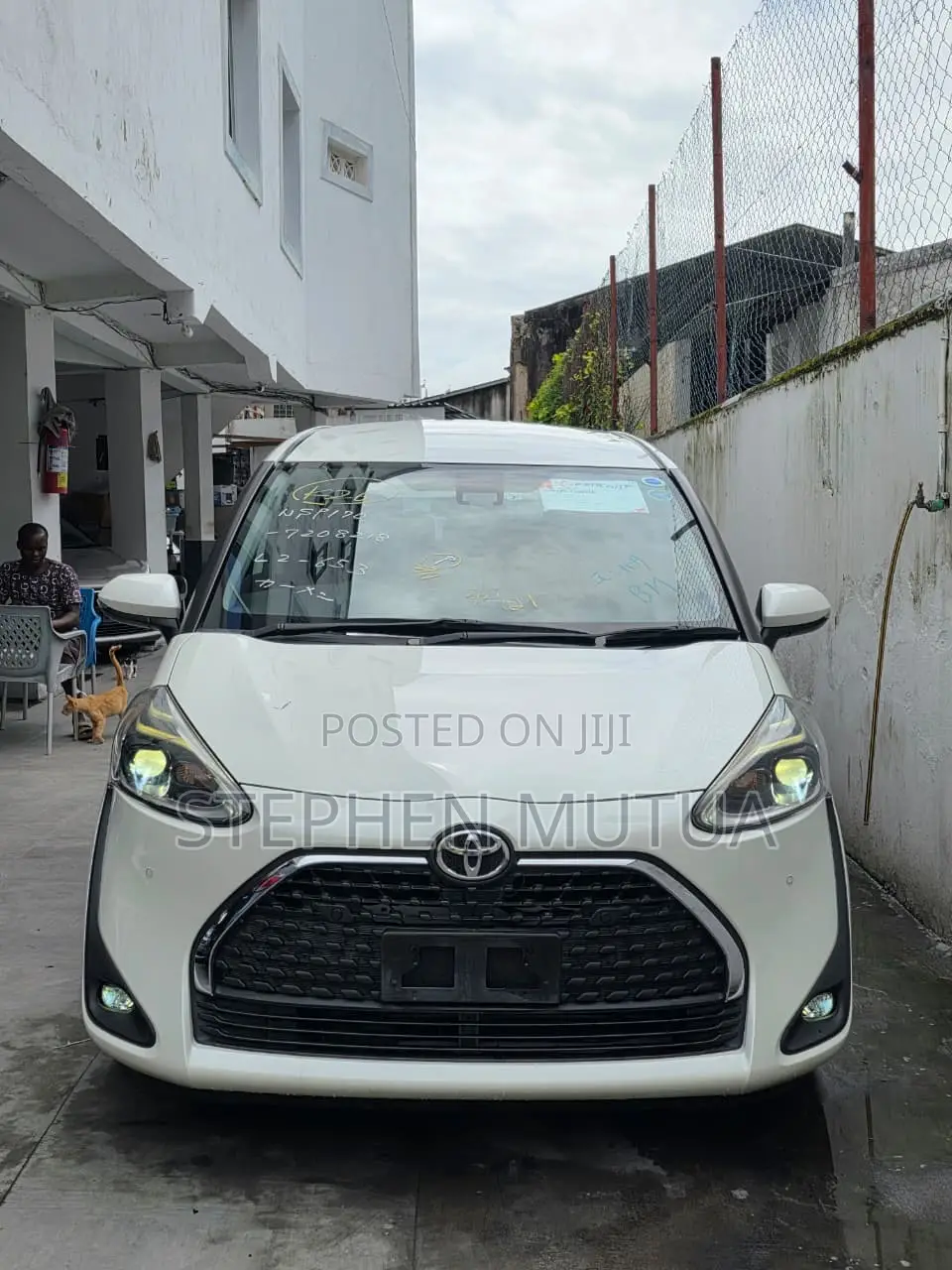 Toyota Sienta 1.5 FWD 2019 White