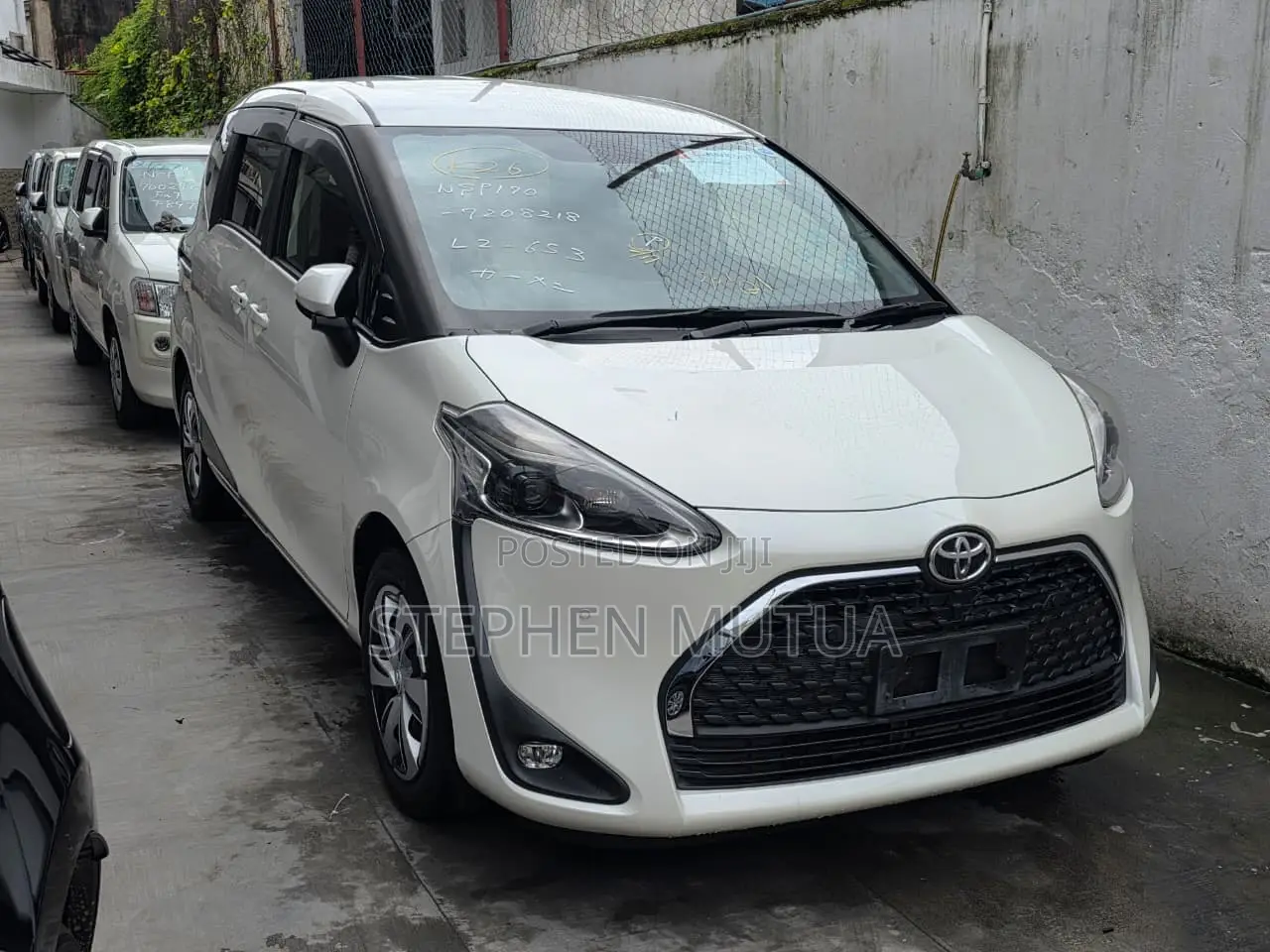 Toyota Sienta 1.5 FWD 2019 White
