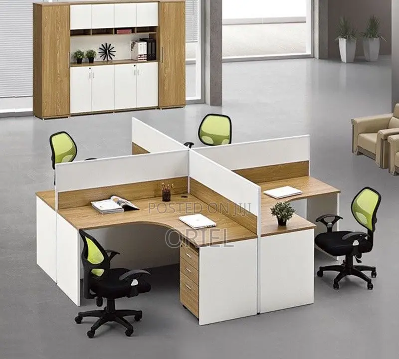 Office Workstation : Executive 4-Way Curved Office Workstation