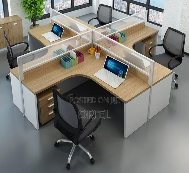 Office Workstation : Executive 4-Way Curved Office Workstation