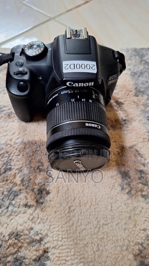 X Uk Canon Eos 2000d DSLR Camera and Ef-S 18-55 Mm Lens