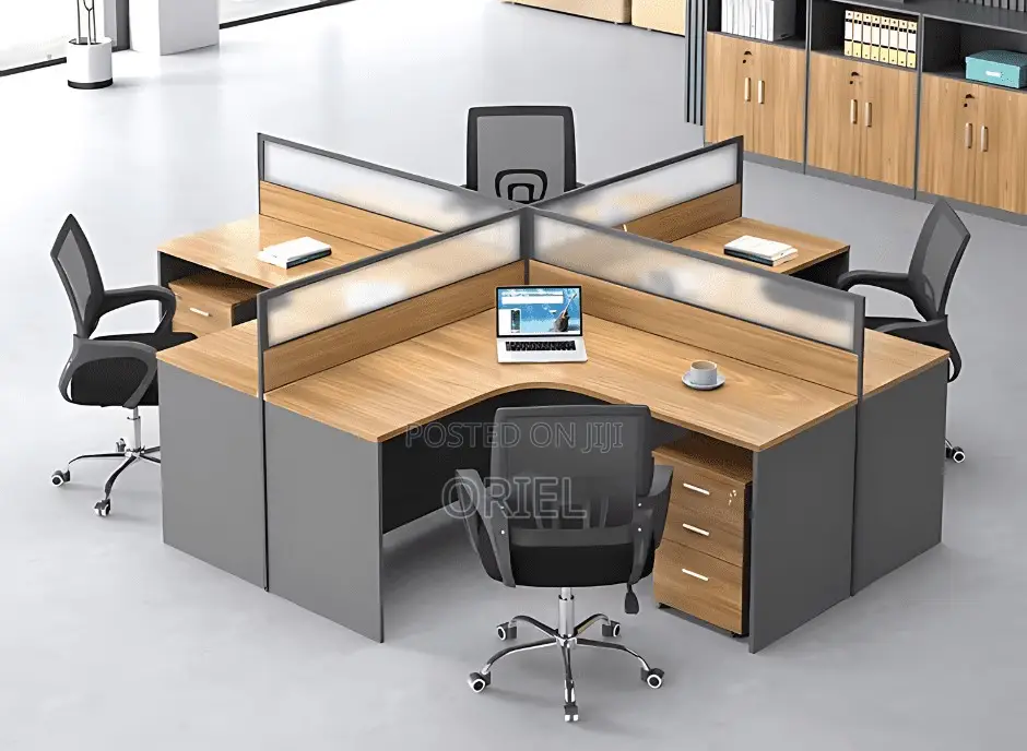 Office Workstation : Executive 4-Way Curved Office Workstation