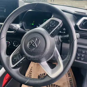 Toyota Raize 1.0 FWD 2019 White