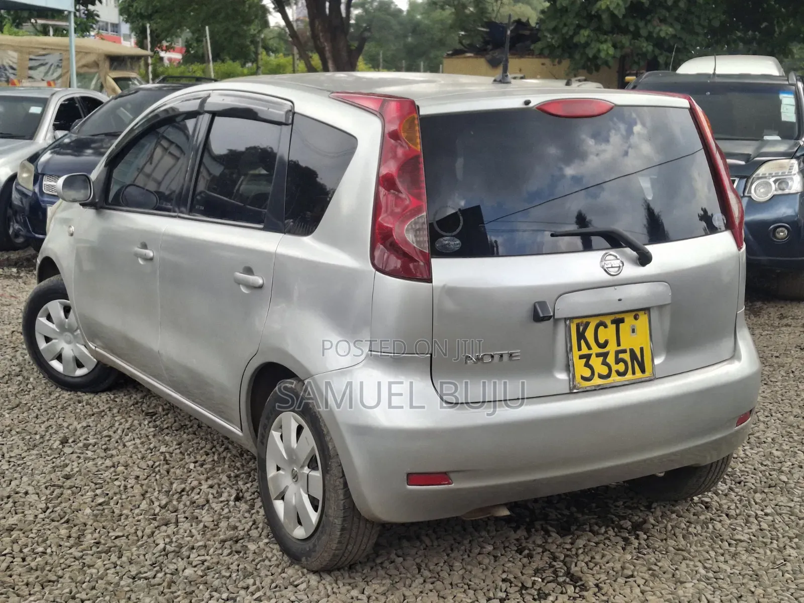 Nissan Note 2011 Silver