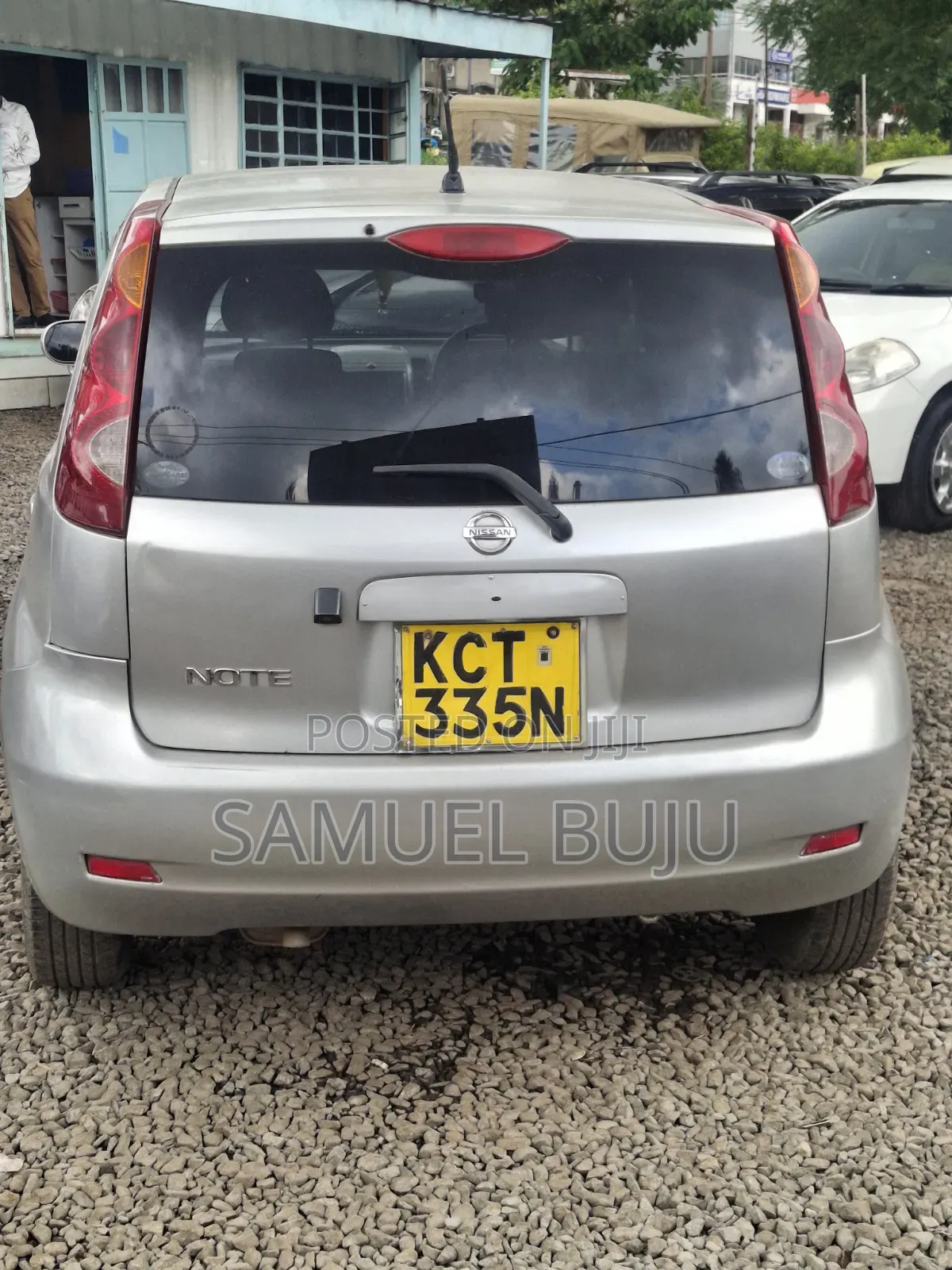 Nissan Note 2011 Silver