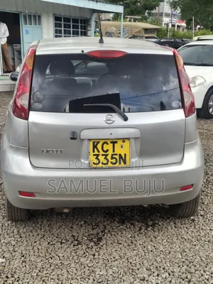 Nissan Note 2011 Silver