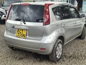 Nissan Note 2011 Silver