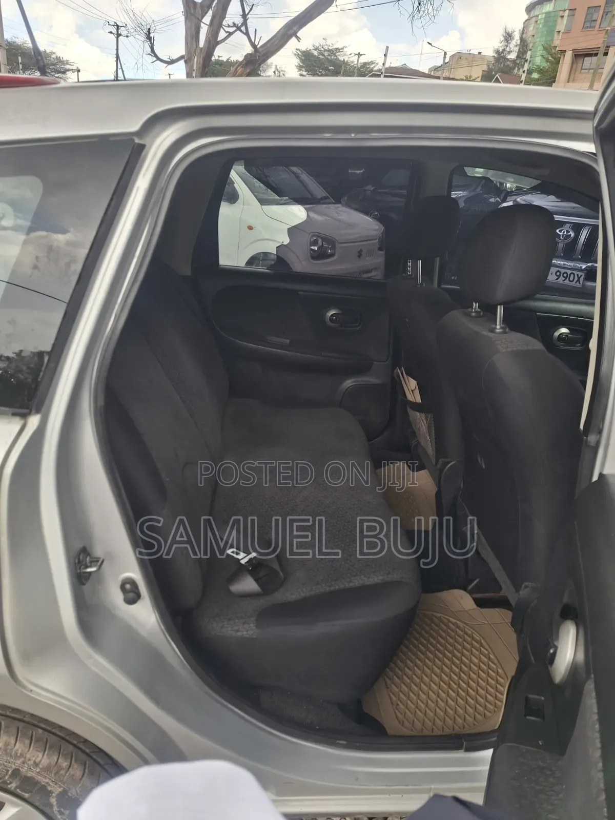Nissan Note 2011 Silver
