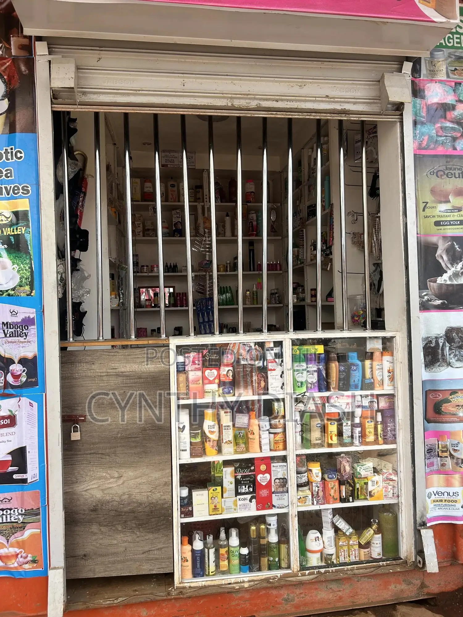 Cosmetic Shop