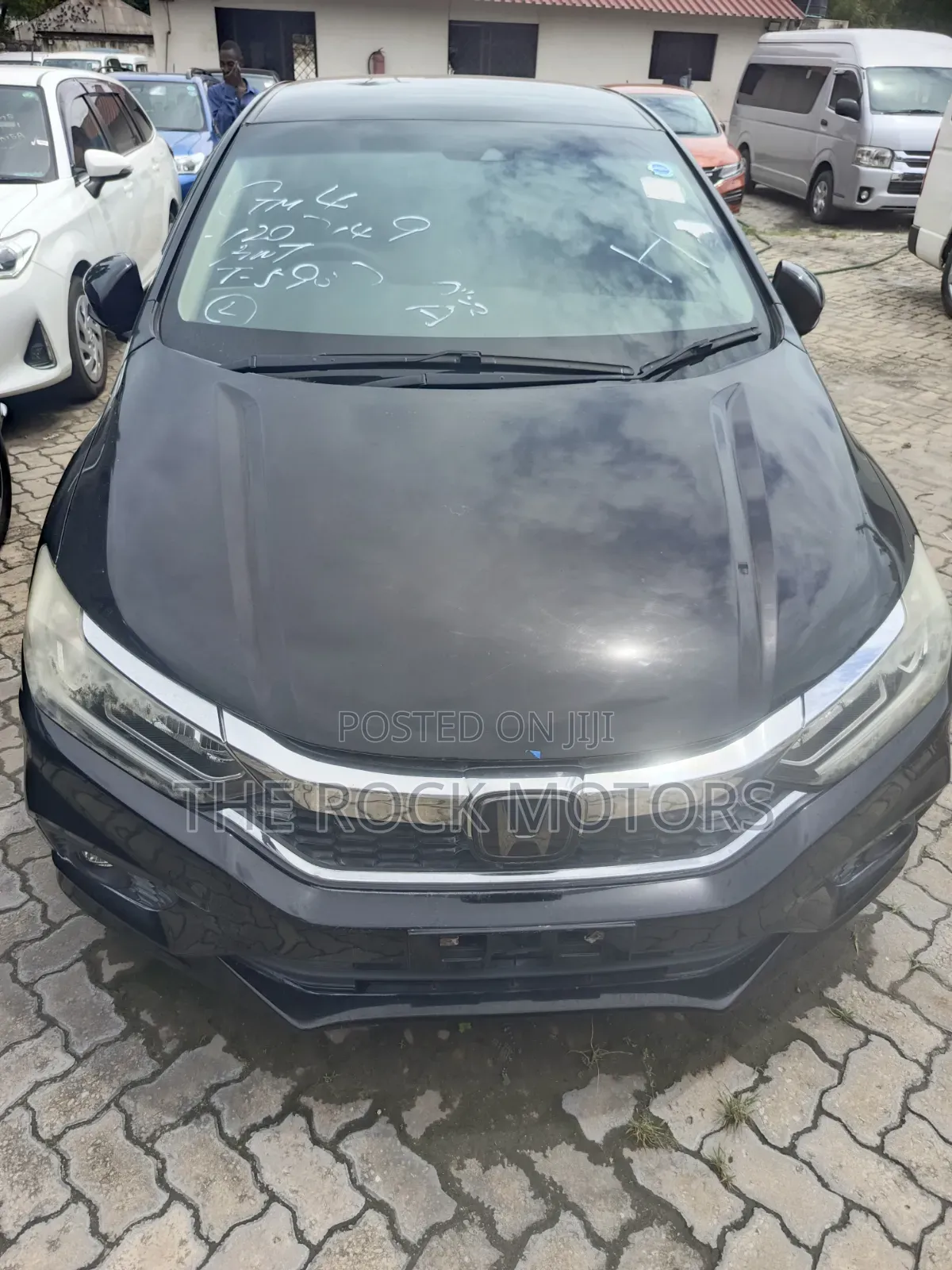 Honda Grace 2019 Black