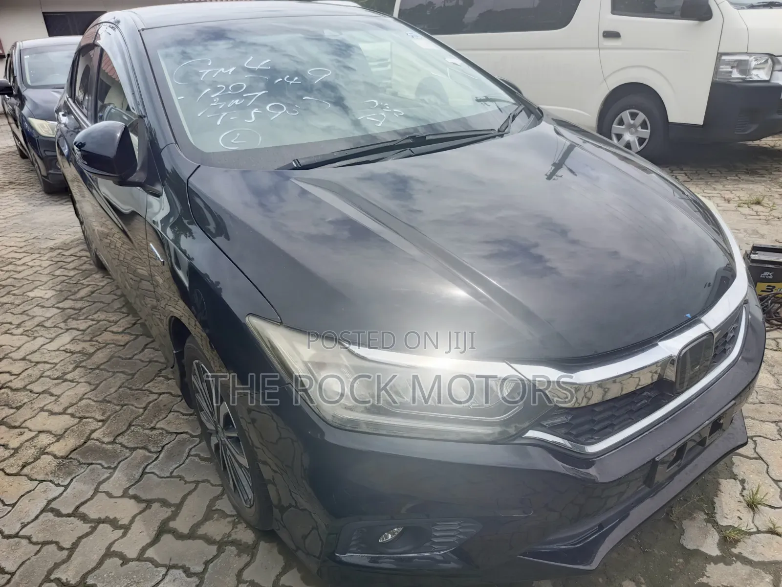 Honda Grace 2019 Black