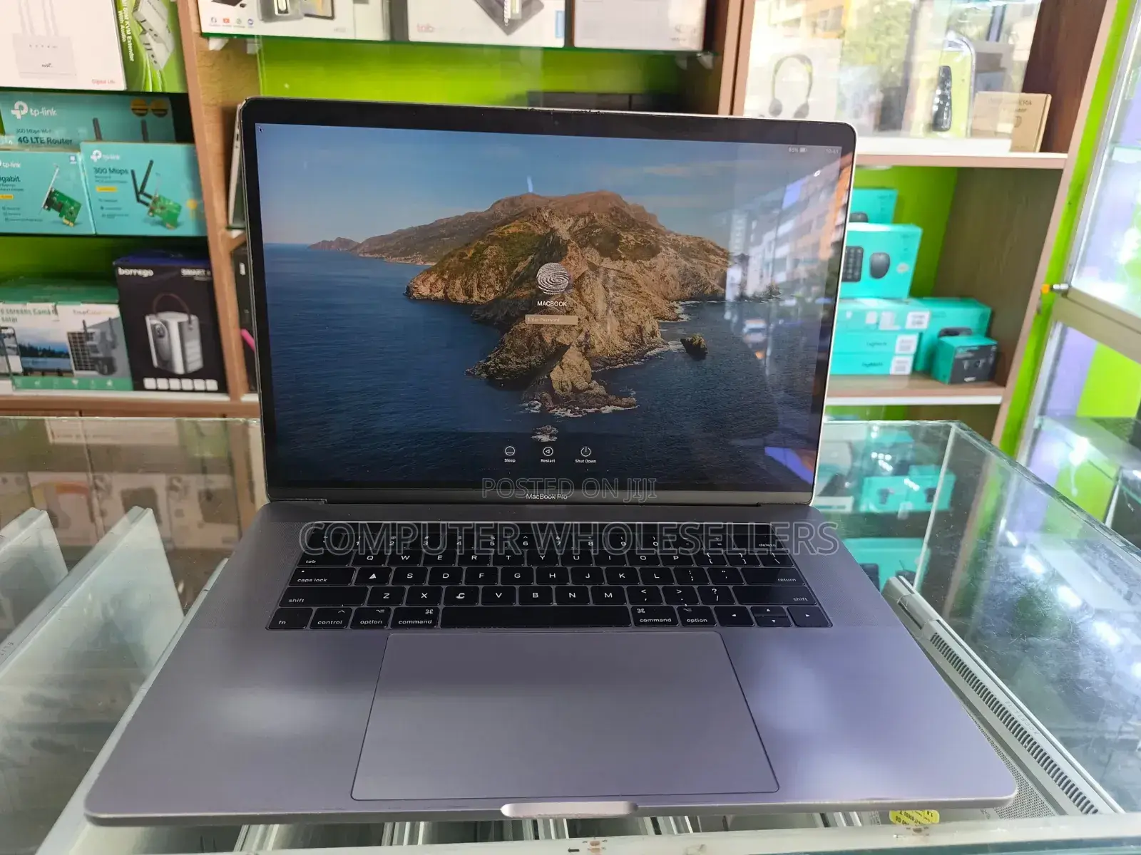Laptop Apple MacBook 16GB Intel Core i7 SSD 512GB