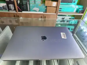 Laptop Apple MacBook 16GB Intel Core i7 SSD 512GB