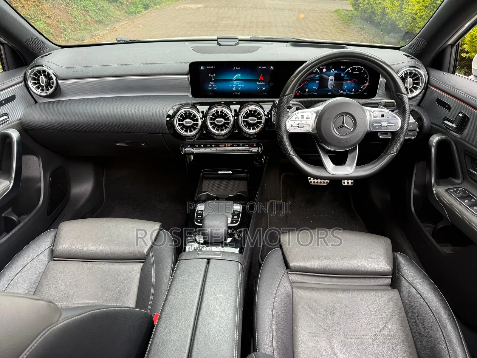 Mercedes-Benz A-Class 2019 White