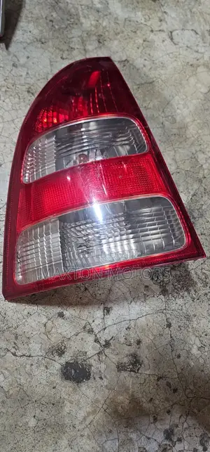 Fielder 121 2002 Model Tail Light