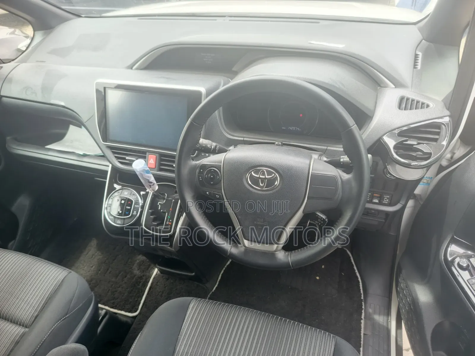 Toyota Voxy 2020 White
