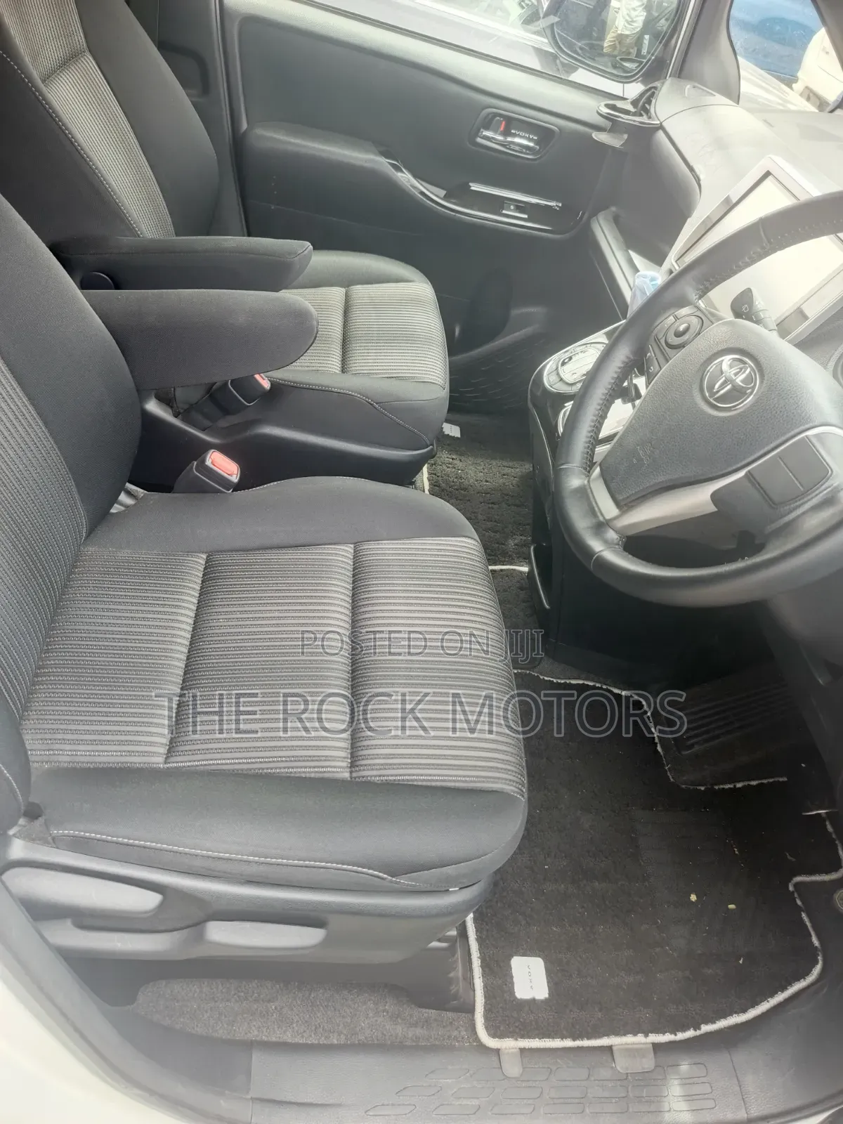 Toyota Voxy 2020 White