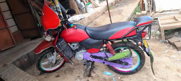 TVS HLX Plus ES 2019 Red - thumbnail 3