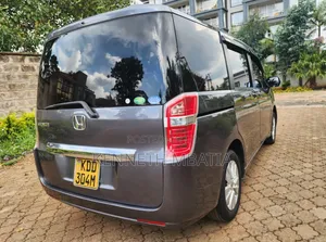Honda Stepwgn 2014 Gray